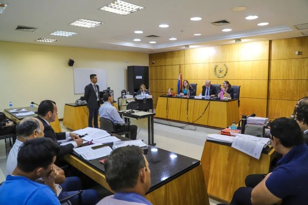 Encarnación: ex funcionarios de la municipalidad son condenados a 3 años por hurto de combustible