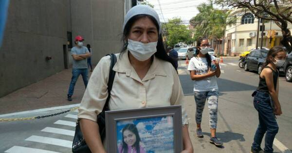 La Nación / Madre de Natalia Godoy no cesa de exigir justicia y pide indemnización para su nieto