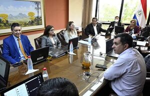 Comparecencia de Iván Ojeda no satisfizo y aparentemente tenía un libreto que leía, según senador - Periodísticamente - ABC Color