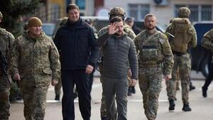 Zelensky recorre la ciudad de Kherson tras la expulsión de las tropas de Putin - ADN Digital