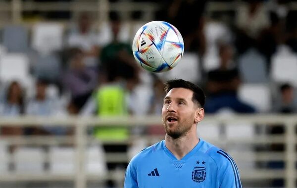 Locura por Messi en Abu Dabi - Fútbol Internacional - ABC Color
