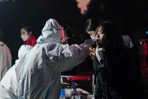Confusión en China por nuevo protocolo anticovid mientras virus se extiende - Mundo - ABC Color