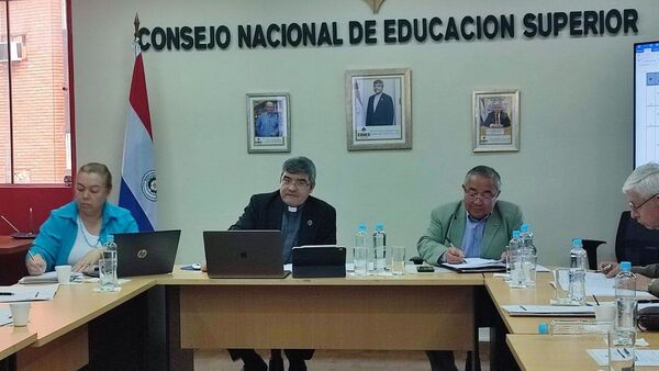 MEC abandonaría el Cones hasta que se resuelva la acefalía del ente