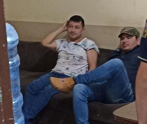 Tras asalto, atrapan a ladrones y recuperan botín