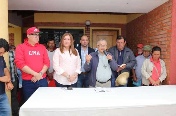 Presidenta del INDERT instiga a supuestos sintierras a invadir inmuebles y avasallar la ley - La Clave