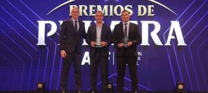 Éber Aquino y Fernando López fueron elegidos como los 'mejores árbitros del 2022'
