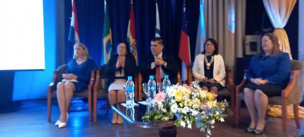 Enfermeros se capacitaron en base a experiencias durante la Pandemia
