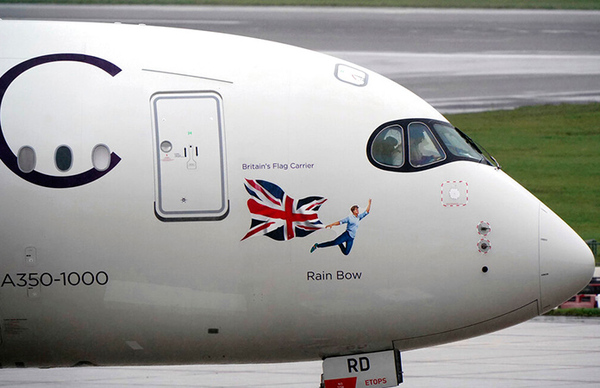 Diario HOY | Inglaterra viaja a Catar en un avión LGBTQ+