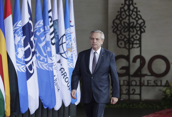 Fernández y Xi amplían en 5.000 millones dólares el uso "swap" de Argentina - MarketData