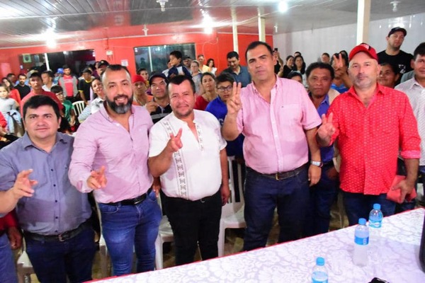Impresionante apoyo a Pipo Díaz Verón en Alto Paraná - Noticiero Paraguay