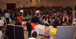 Beneficiarios de las becas universitarias de Misiones recibieron segundo desembolso - .::Agencia IP::.