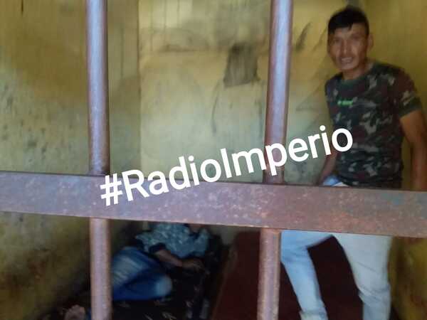 Policía interviene una casa desabitada y detiene a dos supuestos robamotos - Radio Imperio