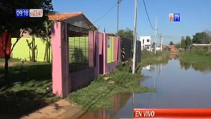 Calles completamente inundadas en Luque - Paraguaype.com