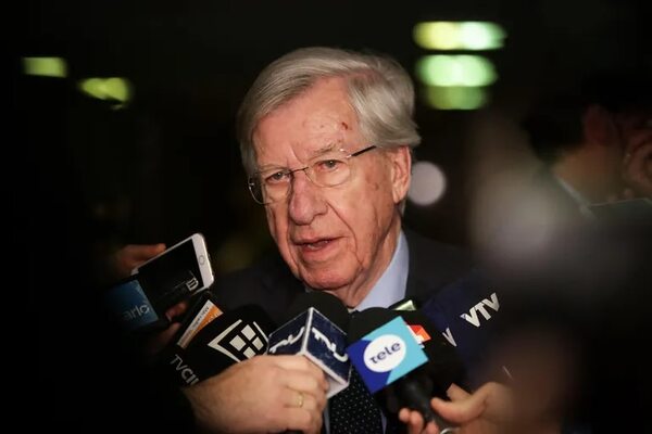 Exvicepresidente renuncia a su banca del Senado uruguayo por problemas de salud - Mundo - ABC Color