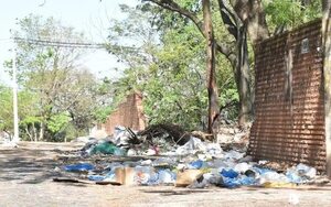 Predio de ex Molinos Harineros es un vertedero - Nacionales - ABC Color