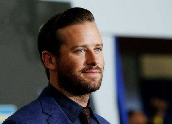 El hotel dónde trabaja Armie Hammer, el actor acusado de «caníbal» - C9N