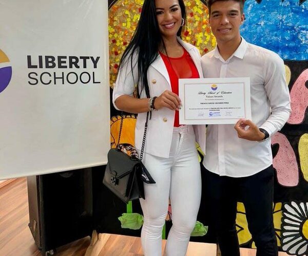 ¡Gloria Vera necesita baberos!: El emperadorcito ya es exa