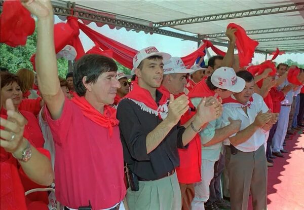 Pasó de estar preso en Tacumbú a ser cónsul honorario de Paraguay - Política - ABC Color