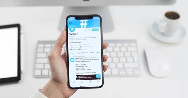 La Nación / Posponen hasta el 29 de noviembre el plan de verificación de pago de Twitter