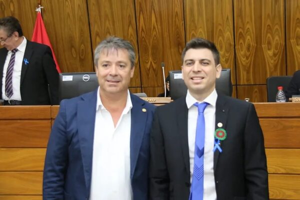 Diputado liberal Eri Valdez pide permiso y lo reemplaza José Santa María - Política - ABC Color