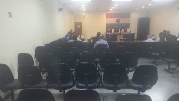 Diario HOY | Exintendente lambareño enfrenta juicio por desvío de G. 1.829 millones