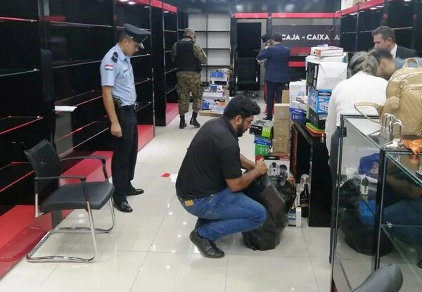 Turista brasileño denunció robo en un local céntrico de Ciudad del Este - ABC en el Este - ABC Color