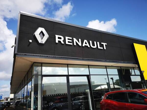 Renault lanza un plan para triplicar los accionistas entre sus asalariados - Revista PLUS