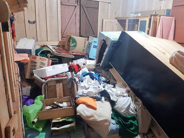 Crónica / Violento robo con toma de rehenes en casa de abuelos