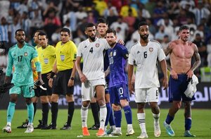 Argentina golea a Emiratos Árabes Unidos en último amistoso previo al Mundial