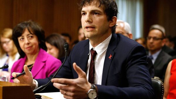 Ashton Kutcher denuncia en Europa el abuso sexual a niños