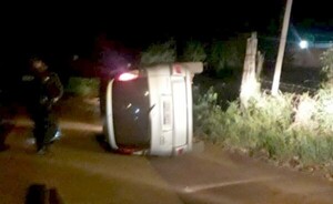 Ebrio volcó su vehículo y quedó aprehendido
