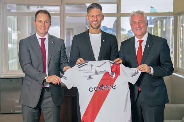 Nueva era: Martín Demichelis fue presentado como DT del River de Rojas y Martínez