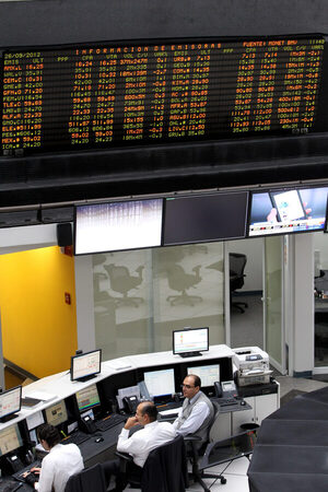 La Bolsa mexicana pierde 0,21 % y suma tres caídas consecutivas en la semana - MarketData