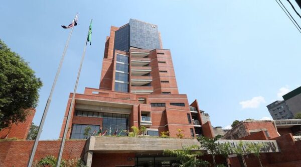 Director de responsabilidad social de Itaipu estaría implicado en supuesto caso de acoso