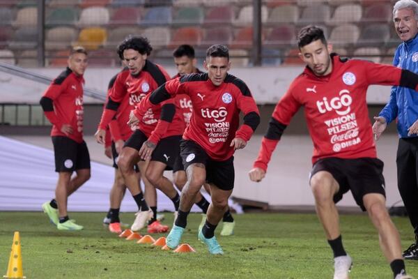 Paraguay tiene equipo confirmado para medir a Perú - trece
