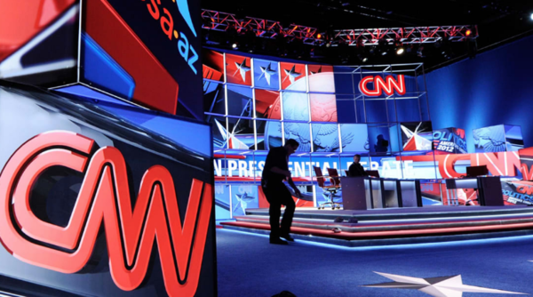 CNN solicita a presentadores y periodistas que no beban alcohol en Año Nuevo