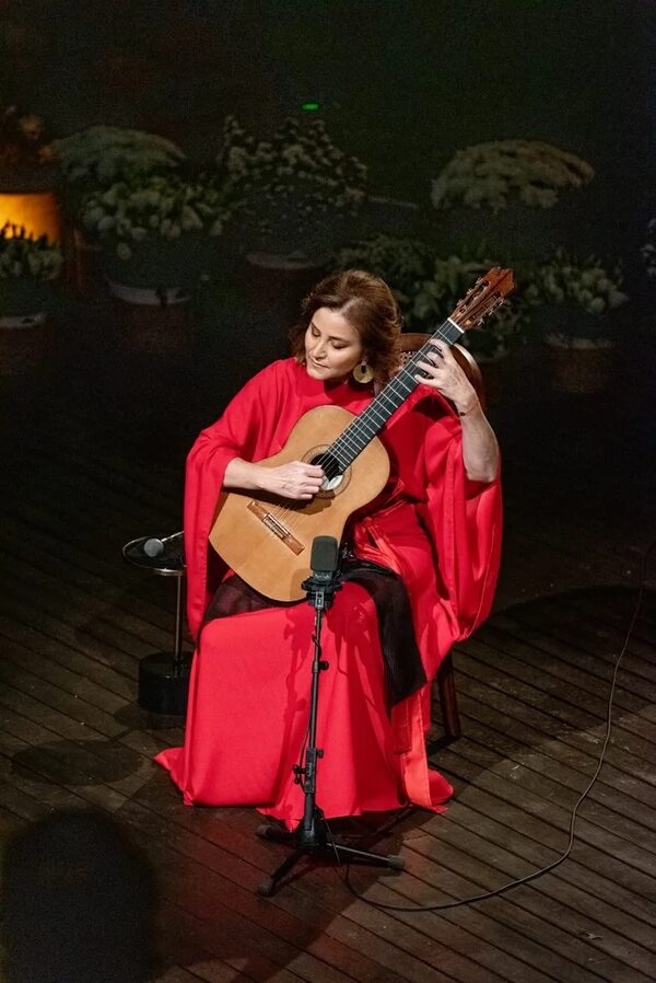 Berta Rojas llega hoy con su “Legado” a los Premios Grammy Latinos - Música - ABC Color