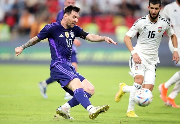 Messi llegó a los 91 goles y 50 asistencias con la Albiceleste - Fútbol Internacional - ABC Color