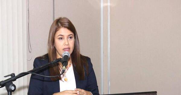 La Nación / Fiscal acusa a docentes de no cumplir protocolos