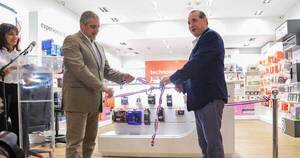 La Nación / RadioShack habilita nueva tienda en San Lorenzo