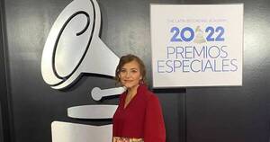 La Nación / Impulsan movida “Crucemos los dedos” en redes para alentar a Berta Rojas en los Latin Grammy