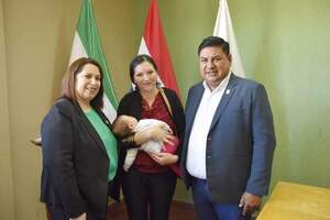 40 estudiantes universitarios de Itapúa recibieron aportes económicos por parte de la Gobernación de Itapúa