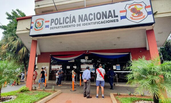 Diario HOY | Largas esperas en Identificaciones: promedio de hoy es de hora y media