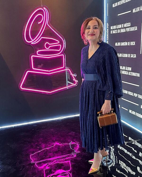 ¡Crucemos los dedos! Impulsan campaña en redes para apoyar a Berta Rojas en los Latin Grammy - Unicanal