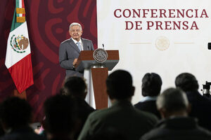 López Obrador descarta "mucho impacto" en oferta de alimentos por gripe aviar - MarketData