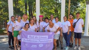 Diversos servicios gratuitos para mujeres y jóvenes en feria