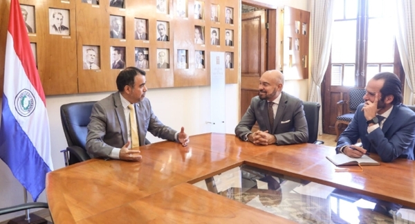 Embajador de Francia destaca estabilidad macroeconómica de Paraguay