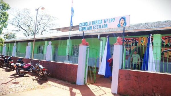 Separan del cargo a profesora denunciada por maltrato en Itapúa