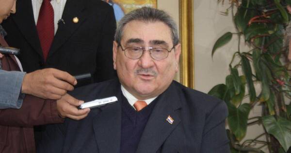 La Nación / Bancadas de la oposición exigen la renuncia del ministro Antonio Fretes a la CSJ