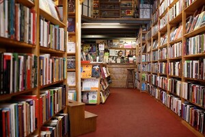 Con más charlas y espectáculos, Uruguay celebra su VI Noche de las Librerías - MarketData